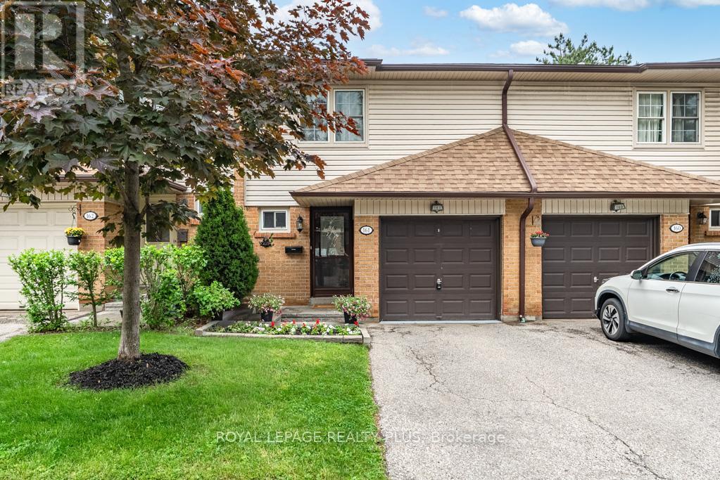 Row / Townhouse for Sale in 161 - 2120 RATHBURN ROAD E|Mississauga (Rathwood), Ontario L4W2S8 2