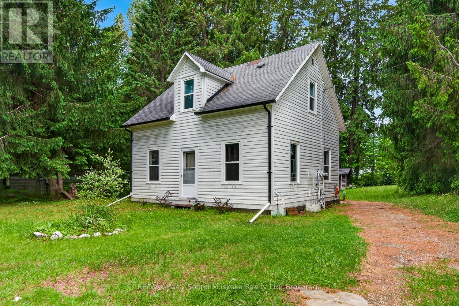 14 VICTORIA STREET W