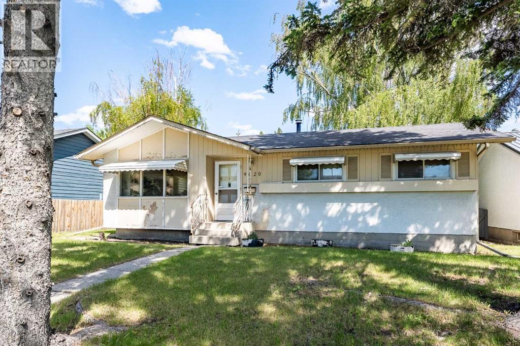 House for Sale in 9020 Fairmount Drive SE|Calgary, Alberta T2H0Z5 2