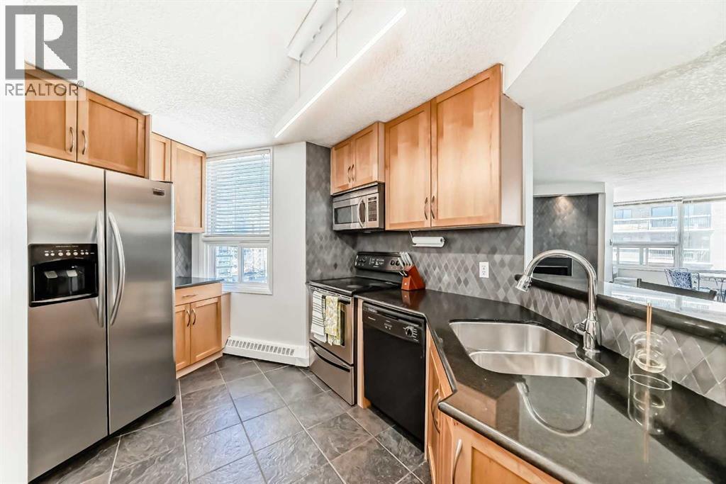 Apartment for Sale in 703, 626 15 Avenue SW|Calgary, Alberta T2R0R5