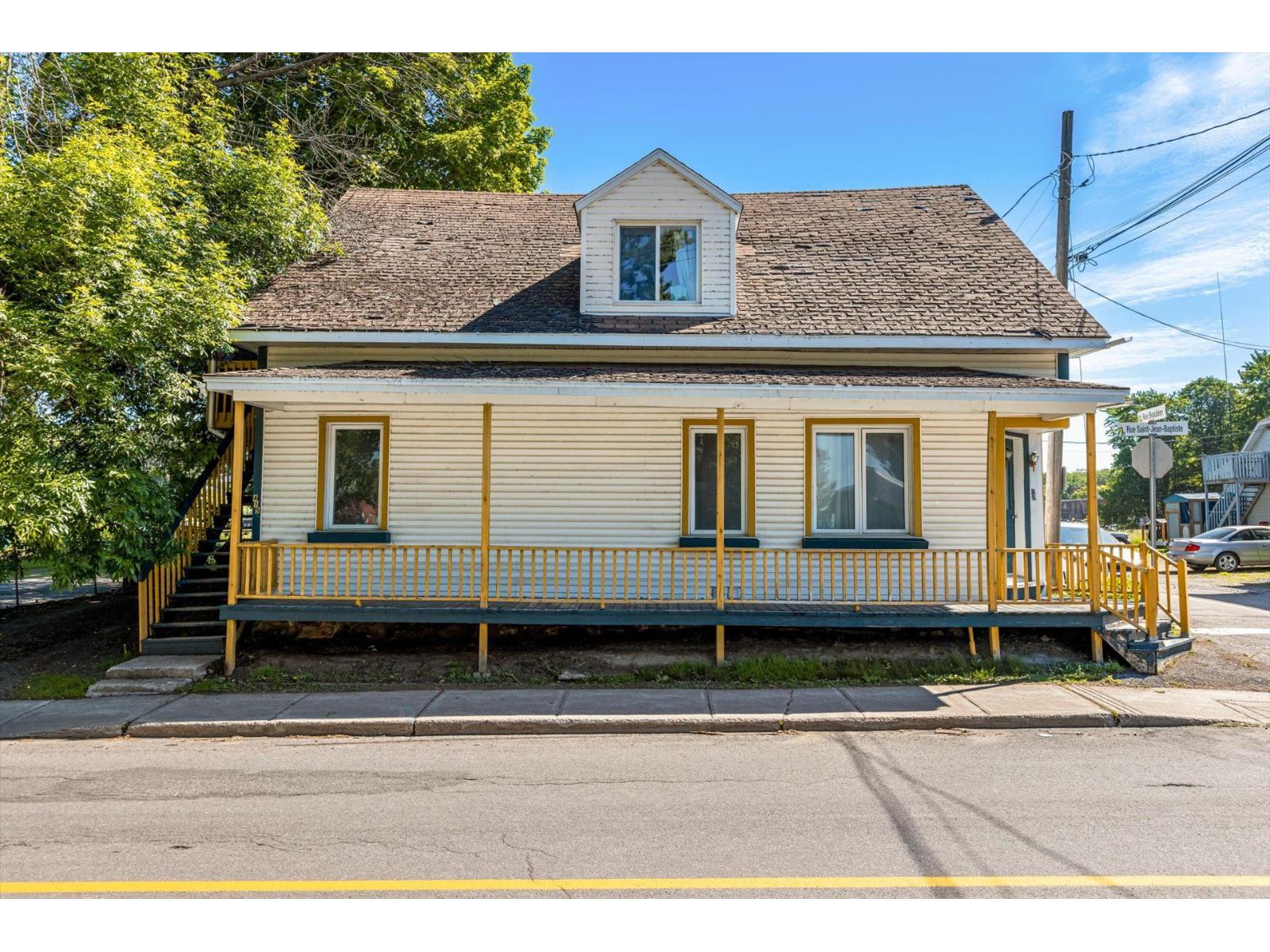 411-415 Rue St-Jean-Baptiste, Nicolet, Quebec J3T1G9