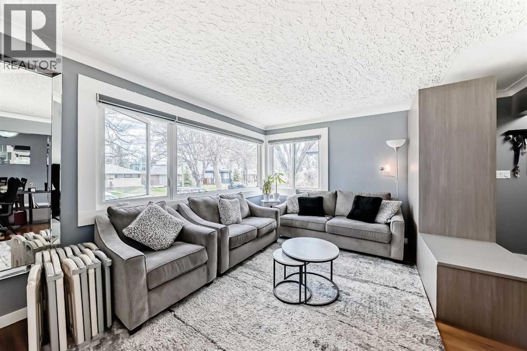 Duplex for Sale in 417 37 Street SW|Calgary, Alberta T3C1R7 5