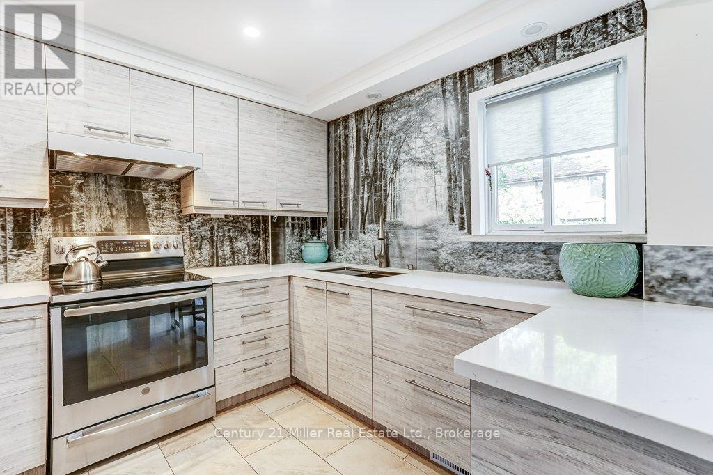 36 - 2605 WOODCHESTER DRIVE, Mississauga (Sheridan), Ontario L5K2E3