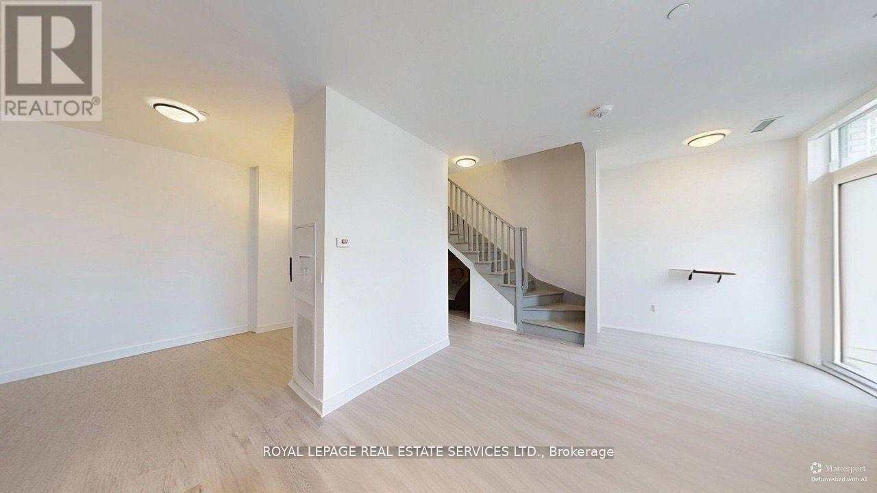 Row / Townhouse for Sale in 105 - 36 ZORRA STREET|Toronto (Islington-City Centre West), Ontario M8Z0G5 4