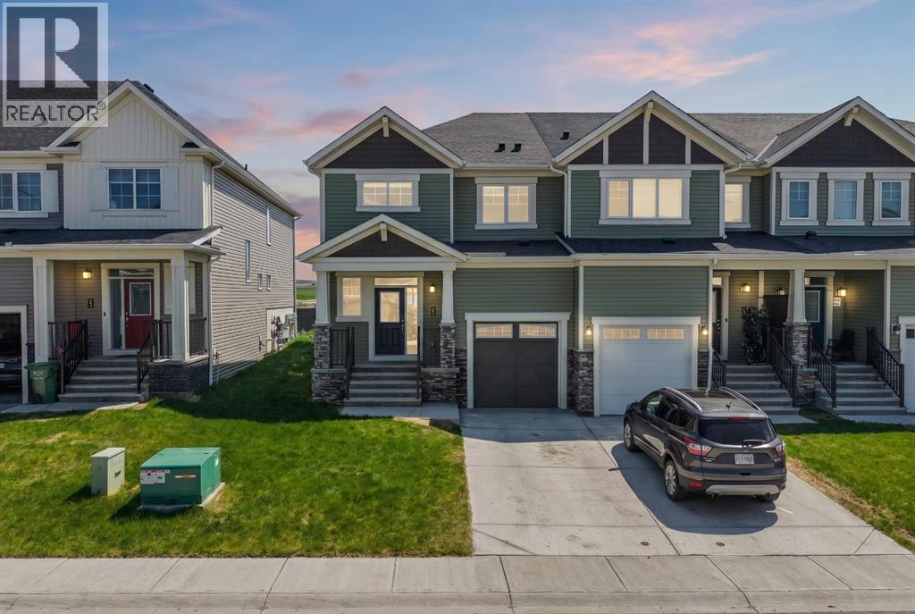 Row / Townhouse for Sale in 116 Cityline Square NE|Calgary, Alberta T3N2H5 2