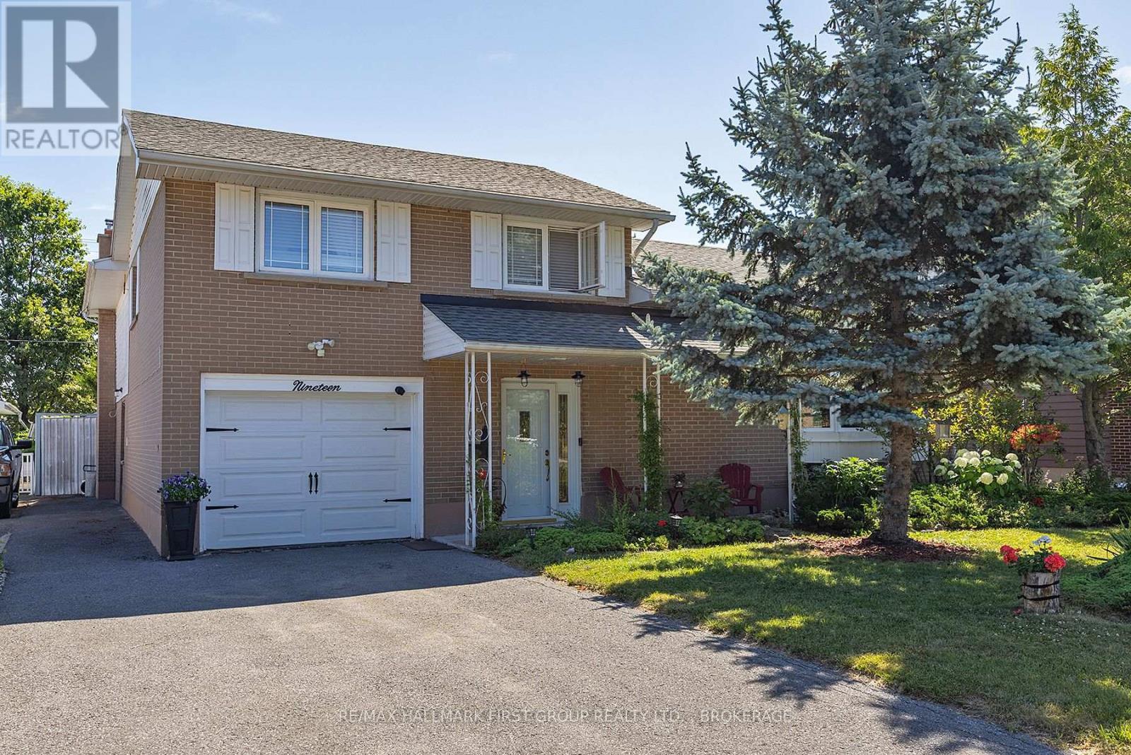 19 DEDRICK DRIVE, Kingston (Central City West), Ontario K7M2V4