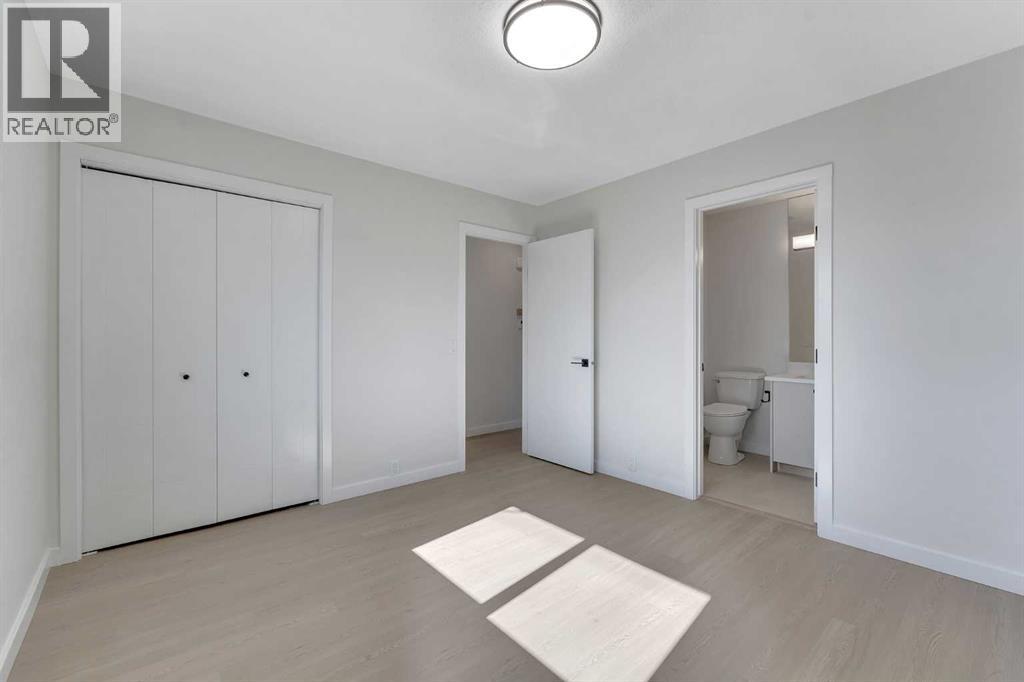 卡尔加里 Huntington Hills 5卧3卫平层独立屋｜全翻新｜带分租地下室 - 20