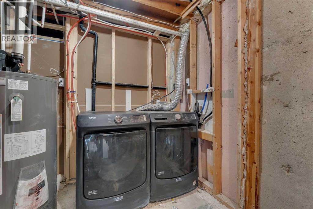 卡尔加里 Huntington Hills 5卧3卫平层独立屋｜全翻新｜带分租地下室 - 36