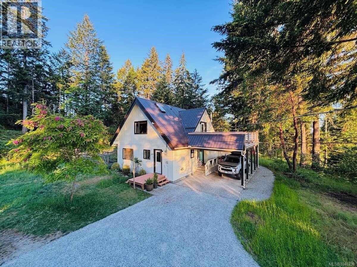 For sale: 261 Mobrae Ave, Salt Spring, British Columbia V8K1J7 ...
