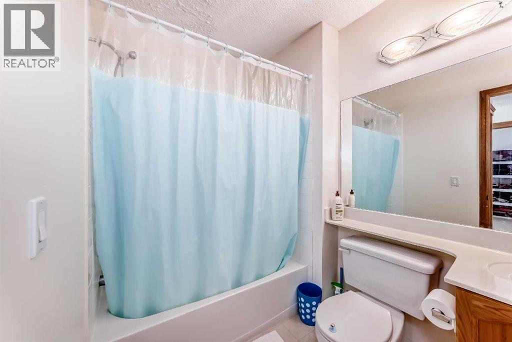 卡尔加里 Coventry Hills 3卧3卫独立屋 带双车库 - 19