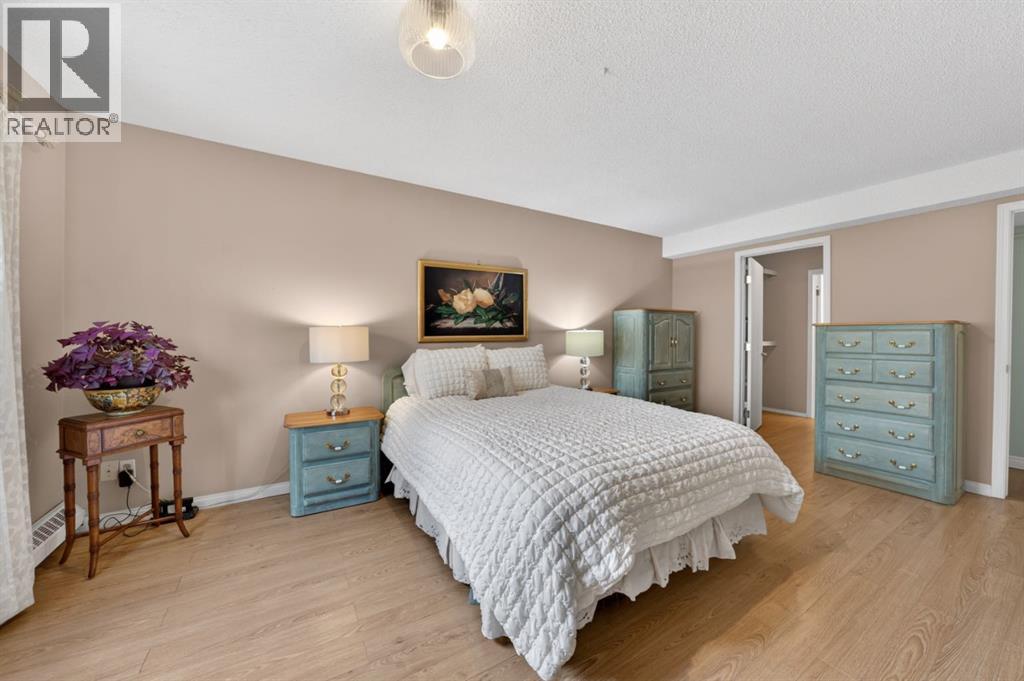 卡尔加里 South Calgary 2卧2卫公寓｜朝南超大露台 1328 sqft - 17