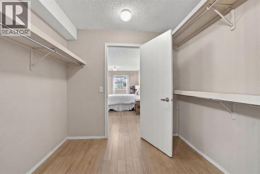 卡尔加里 South Calgary 2卧2卫公寓｜朝南超大露台 1328 sqft - 19