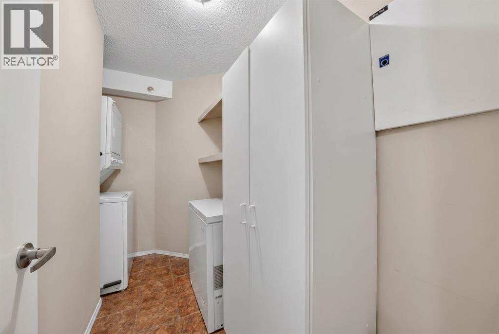 卡尔加里 South Calgary 2卧2卫公寓｜朝南超大露台 1328 sqft - 20