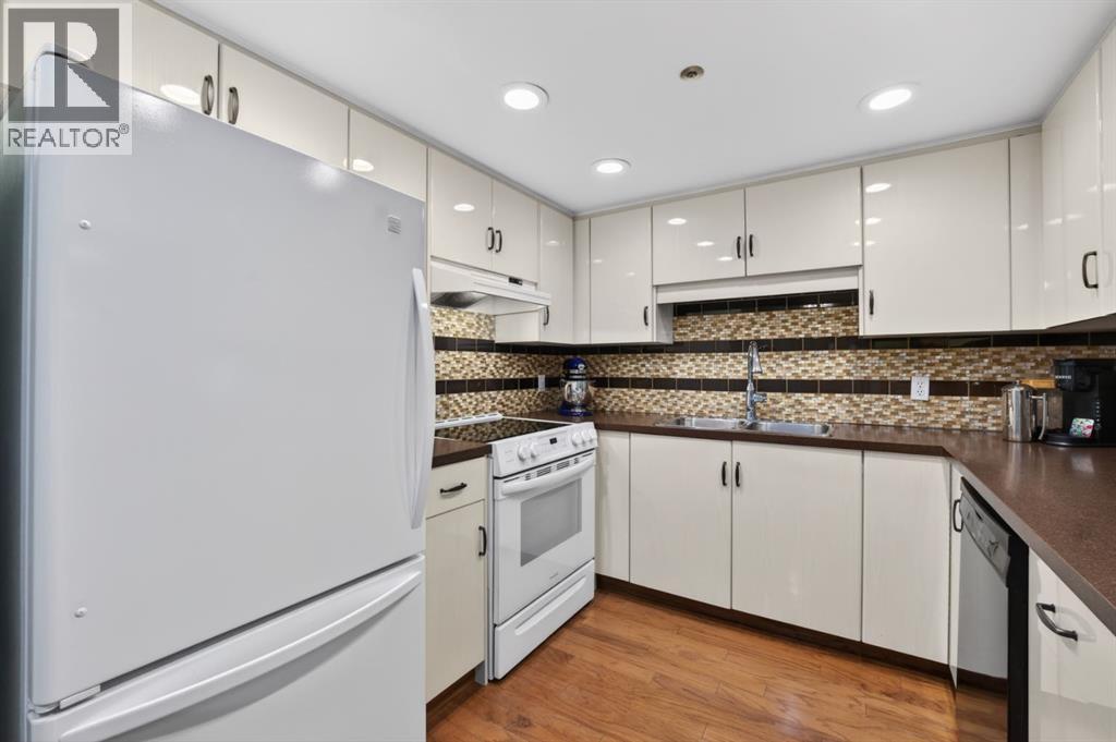 卡尔加里 South Calgary 2卧2卫公寓｜朝南超大露台 1328 sqft - 8