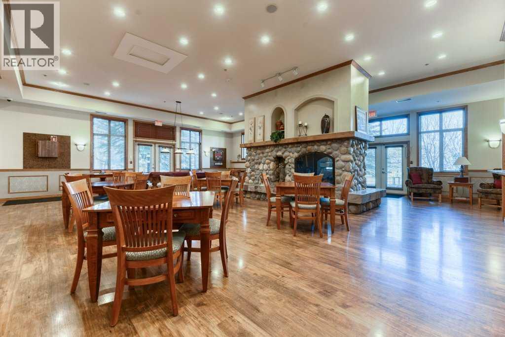 卡尔加里Lake Bonavista社区｜2卧2卫豪华翻新公寓｜ gated社区带双车位 - 35