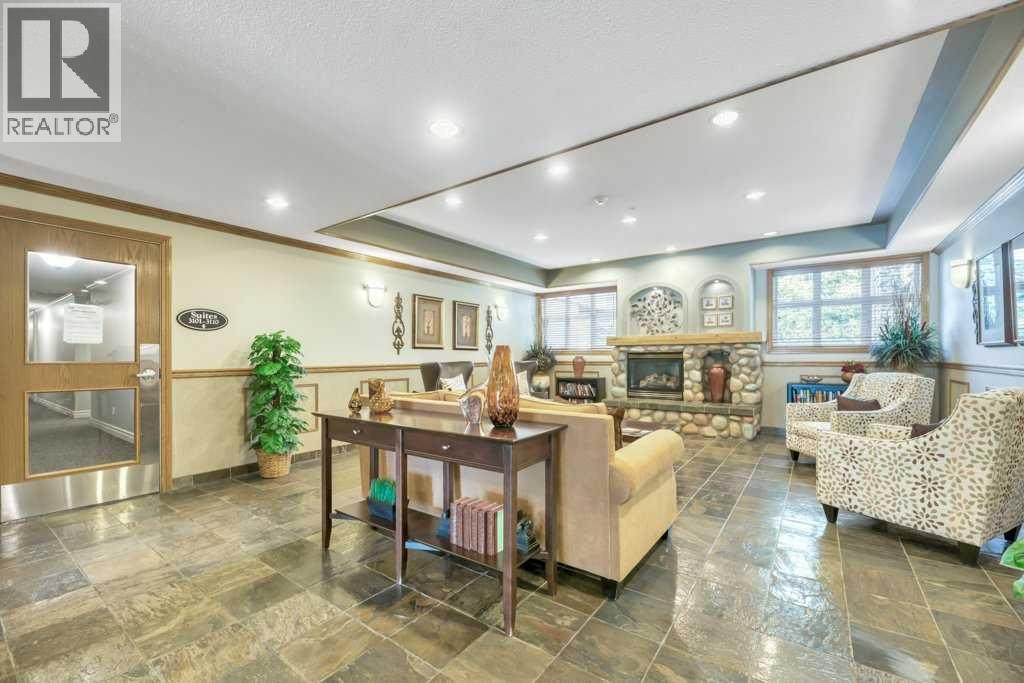 卡尔加里Lake Bonavista社区｜2卧2卫豪华翻新公寓｜ gated社区带双车位 - 6