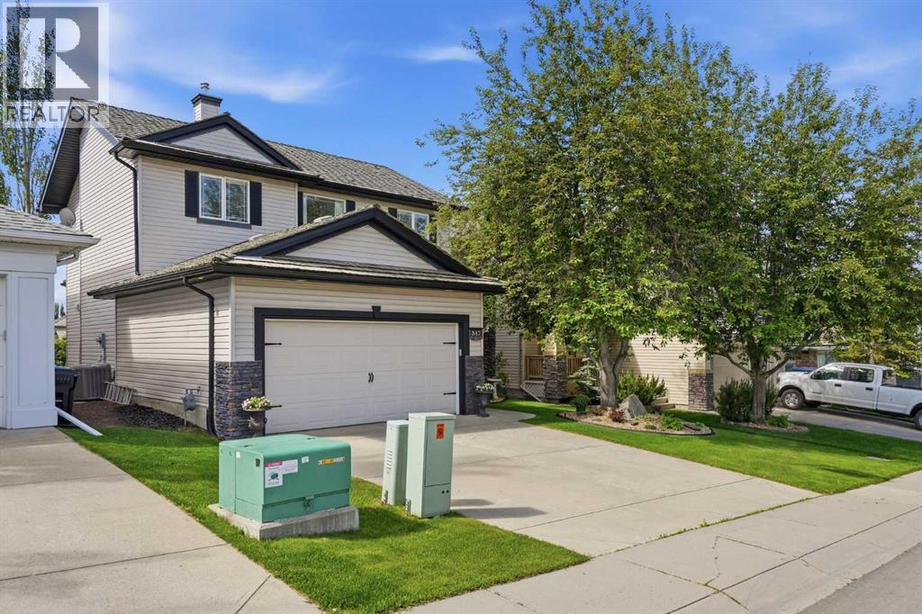 House for Sale in 347 Mt Douglas Green SE|Calgary, Alberta T2Z3R9 2