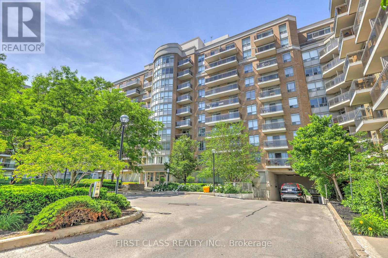 725 - 650 LAWRENCE AVENUE W, Toronto (Englemount-Lawrence), Ontario M6A3E8