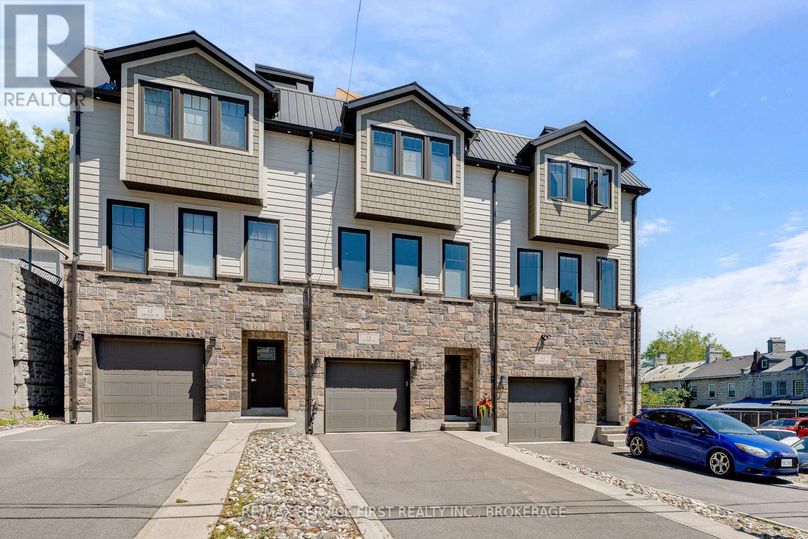 15 GRANGE STREET, Kingston (Central City West), Ontario K7M2J5