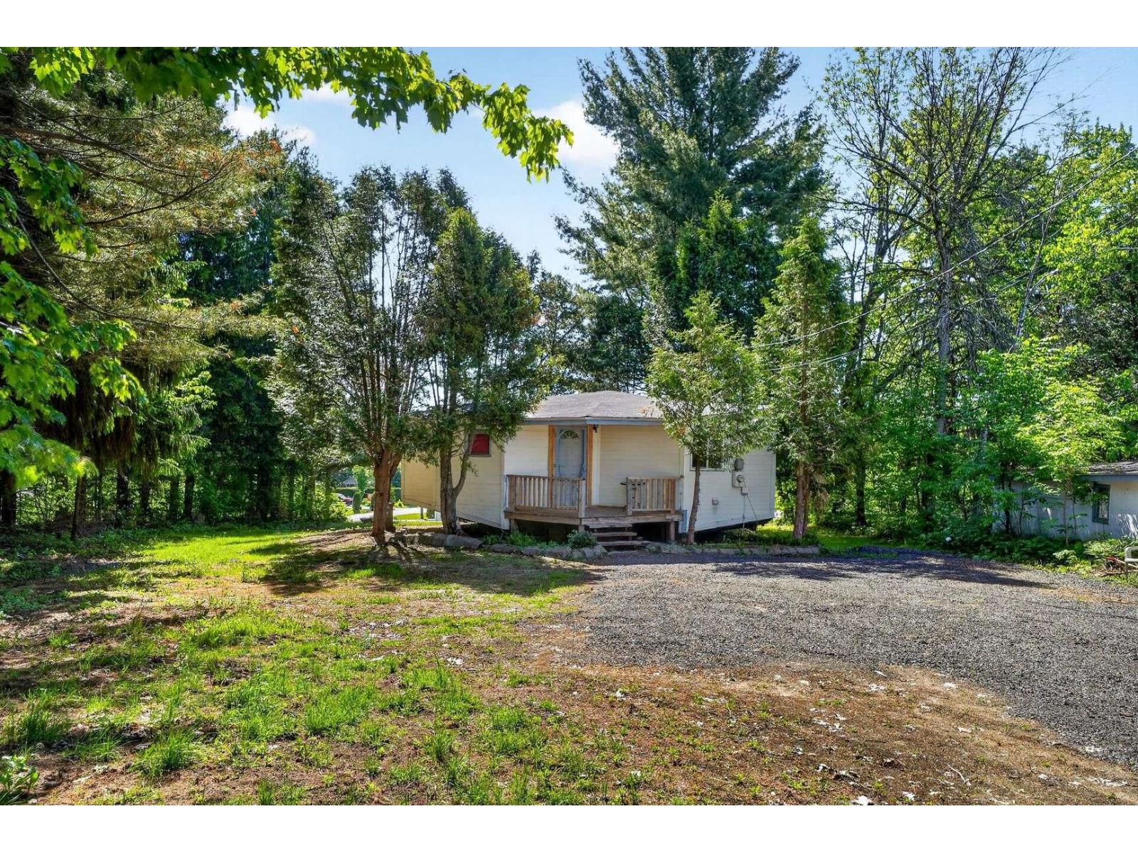 1060 Grande Côte O., Lanoraie, Quebec J0K1E0