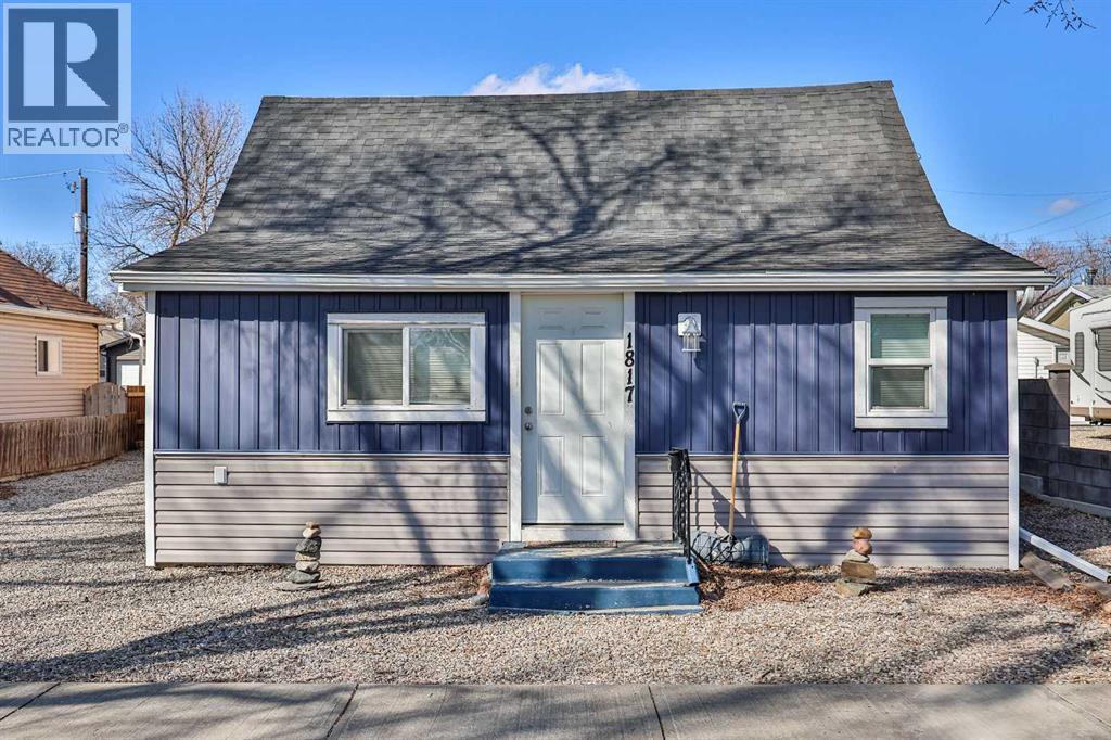 1817 1A Avenue N, Lethbridge, Alberta T1H0A9