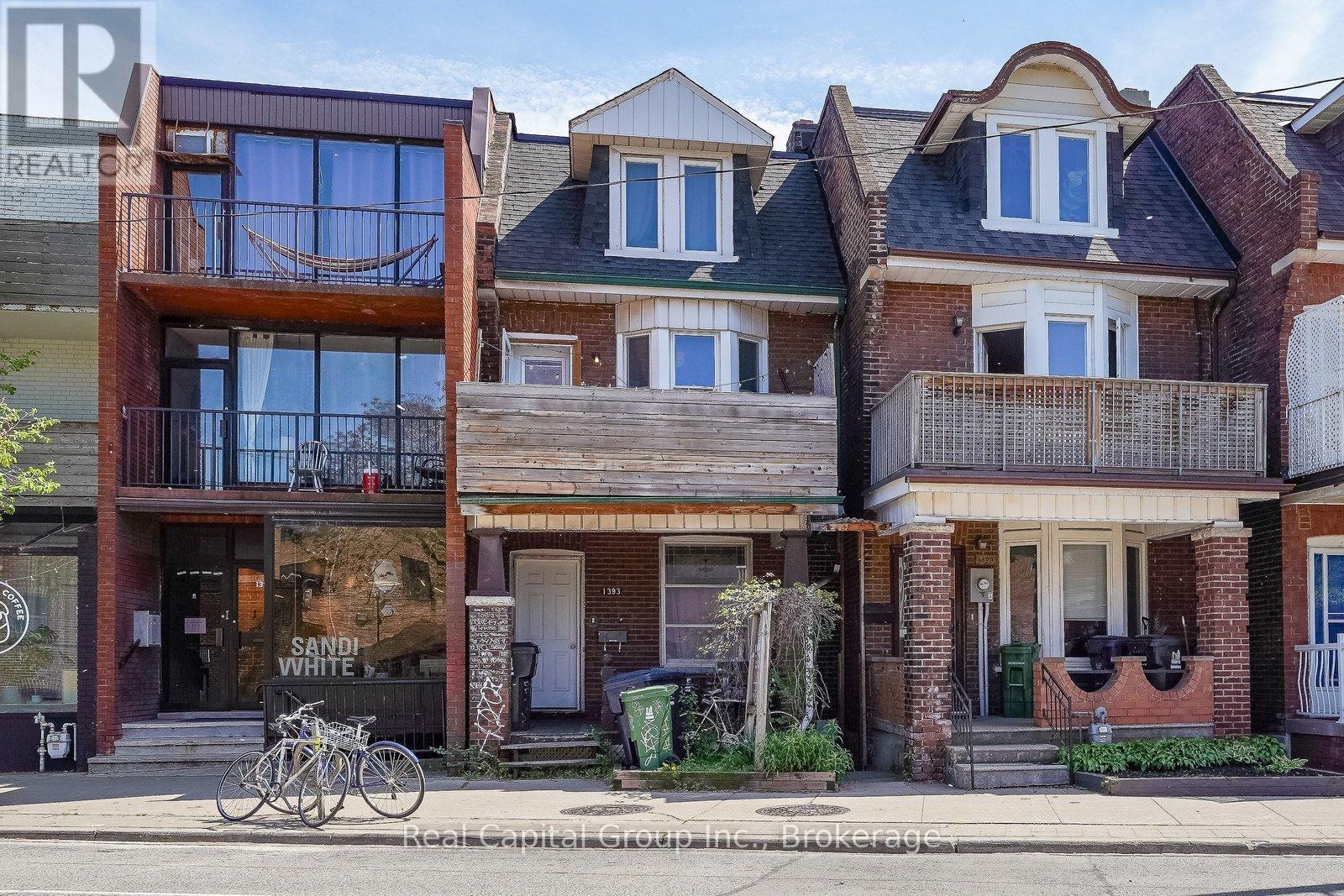 1393 DUNDAS STREET W · Fourplex, Toronto