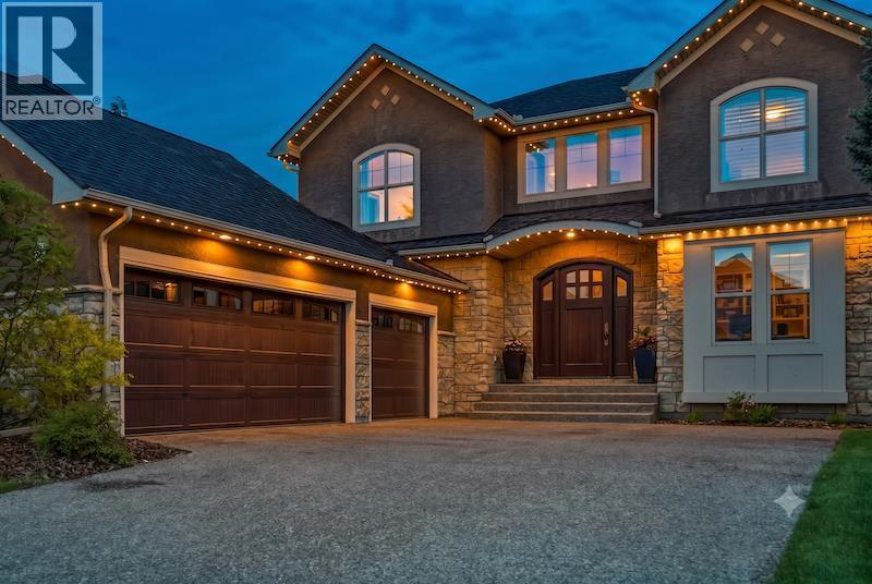House for Sale in 74 Discovery Ridge Heights SW|Calgary, Alberta T3H5S9