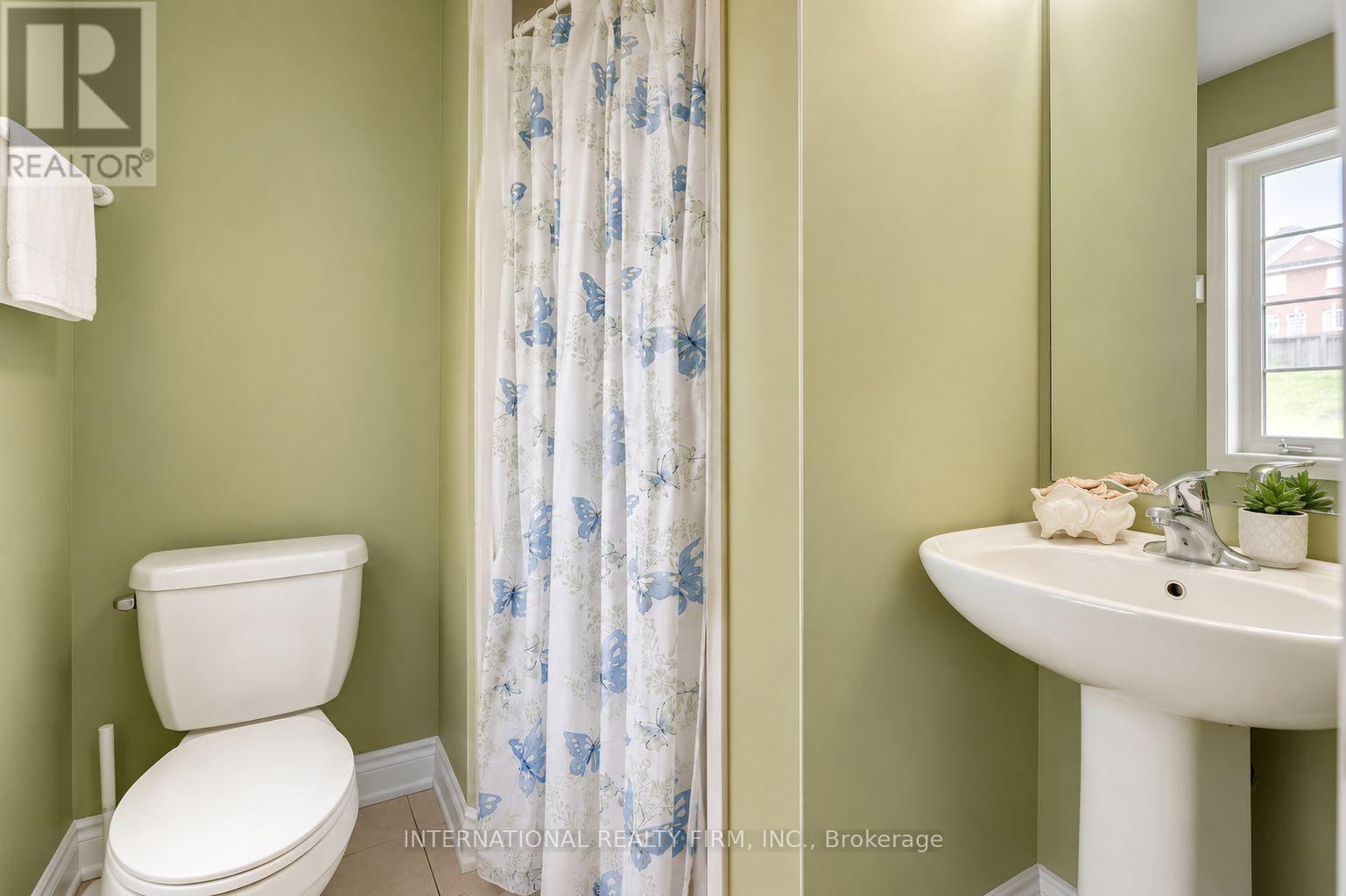 Row / Townhouse for Sale in 56 ARIZONA DRIVE|Brampton (Bram West), Ontario L6Y0R6 3