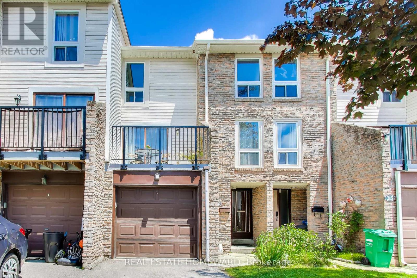 Row / Townhouse for Sale in 36 - 7251 COPENHAGEN ROAD|Mississauga (Meadowvale), Ontario L5N2H6