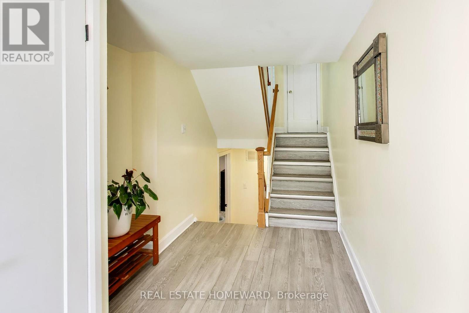 Row / Townhouse for Sale in 36 - 7251 COPENHAGEN ROAD|Mississauga (Meadowvale), Ontario L5N2H6 2