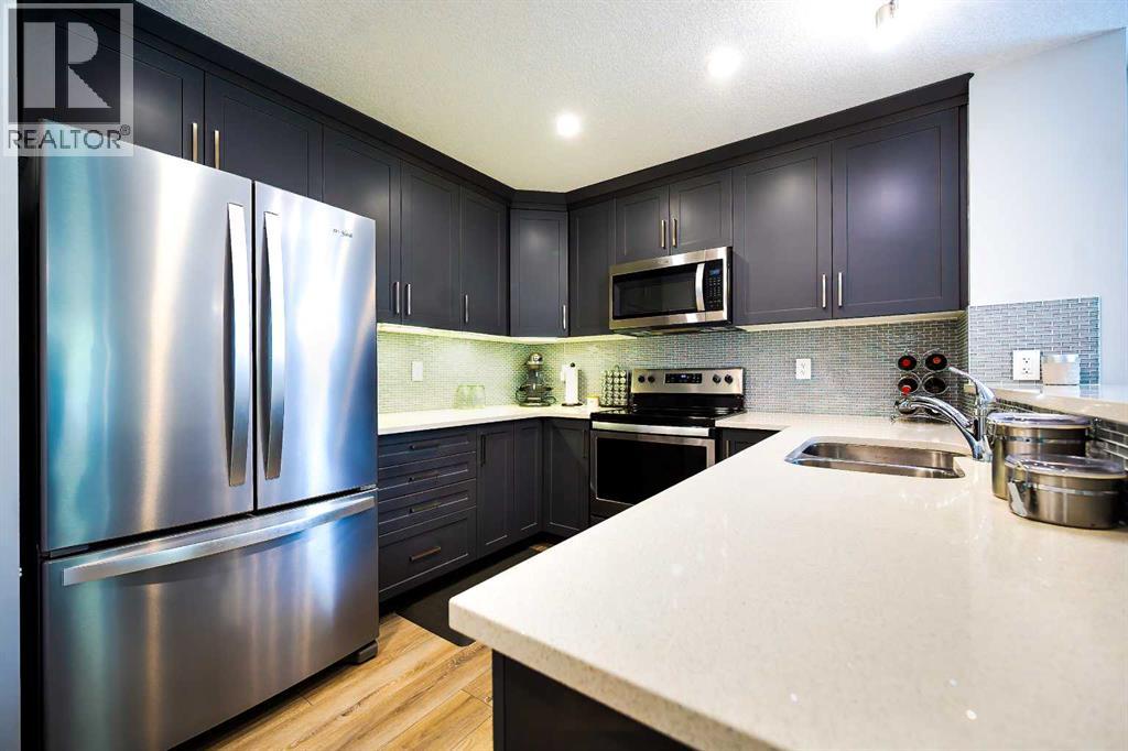 Duplex for Sale in 1460 Carrington Boulevard NW|Calgary, Alberta T3P0Y7 2