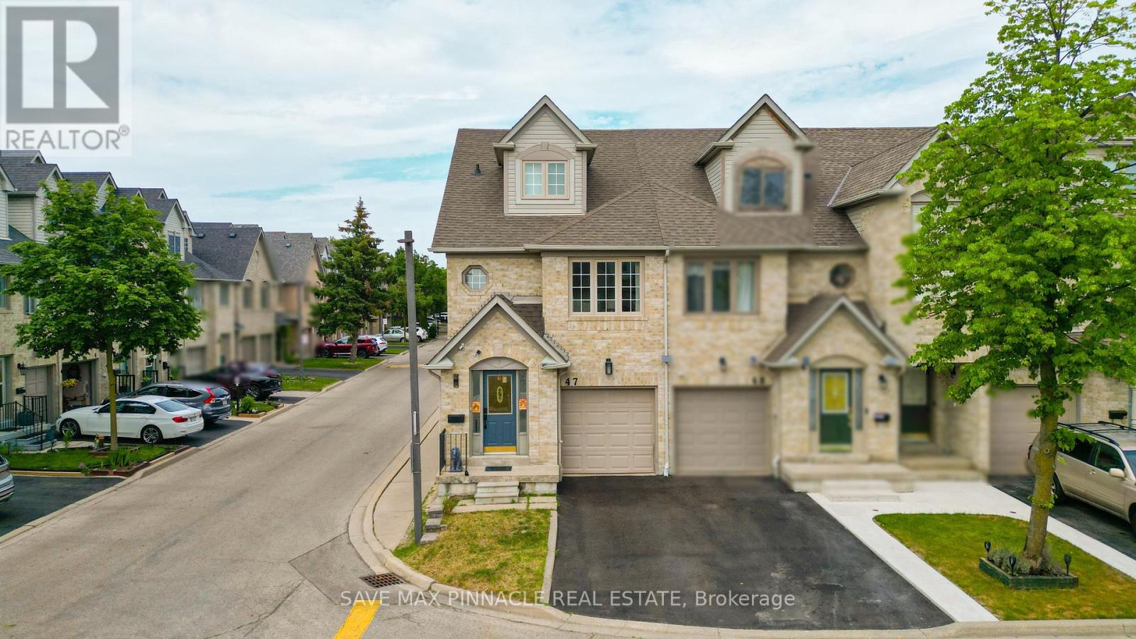 Row / Townhouse for Sale in 47 - 1292 SHERWOOD MILLS BOULEVARD|Mississauga (East Credit), Ontario L5V2G8