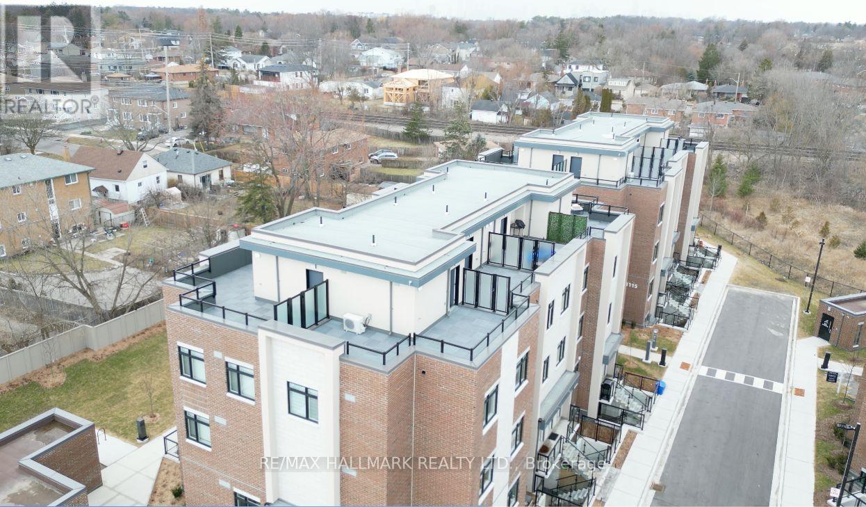 Row / Townhouse for Sale in 216 - 1085 DOUGLAS MCCURDY COMMON|Mississauga (Lakeview), Ontario L5G4B1