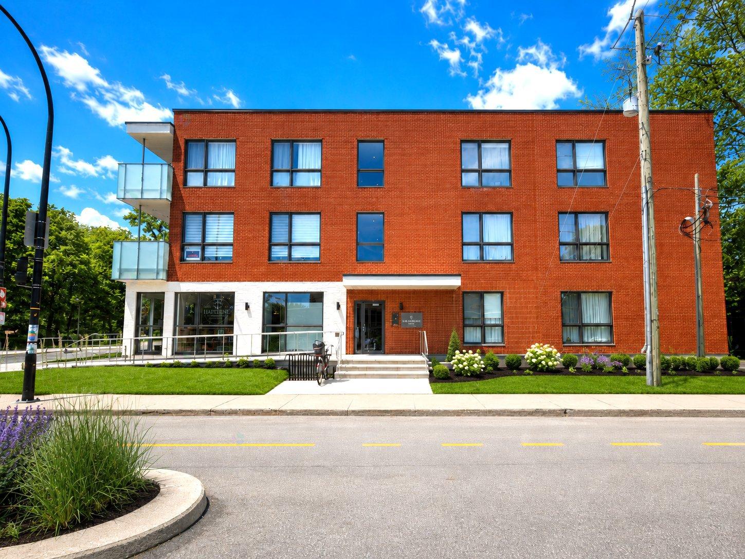 550 Rue Prieur E., #208, Montréal (Ahuntsic-Cartierville), Quebec H3L1E3