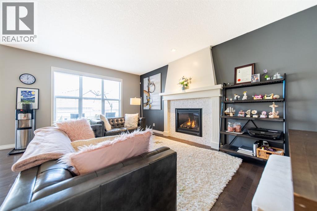 House for Sale in 98 Mahogany Passage SE|Calgary, Alberta T3M2K4 4