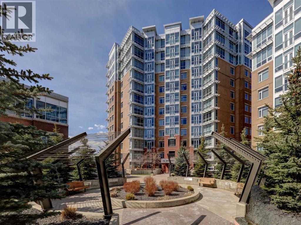 Apartment for Sale in 810, 16 Varsity Estates Circle NW|Calgary, Alberta T3A2C5