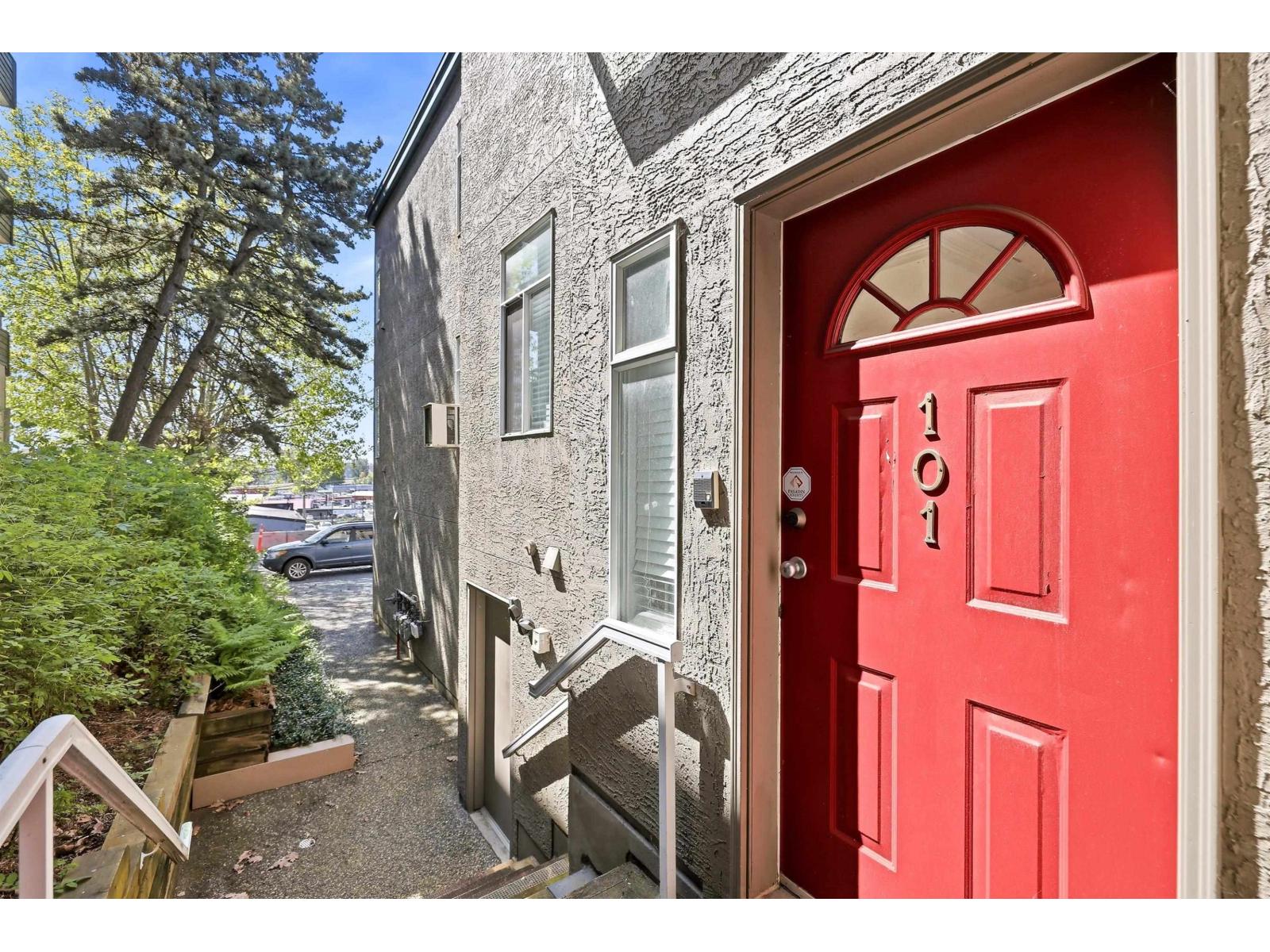 101 33344 2ND AVENUE, Mission, British Columbia V2V1K3