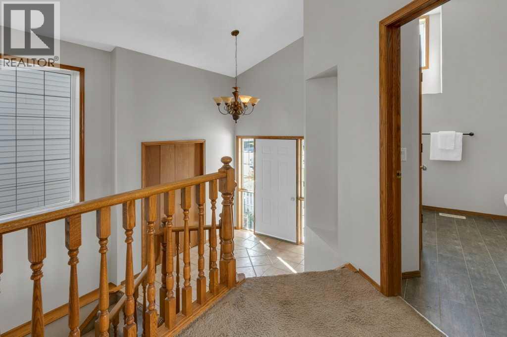 House for Sale in 24 Citadel Close NW|Calgary, Alberta T3G4A5 4