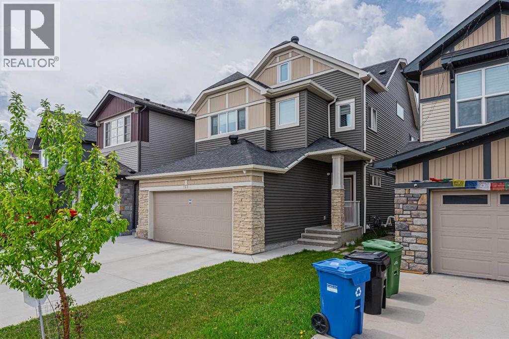 House for Sale in 148 Savanna Close NE|Calgary, Alberta T3J0X8 2