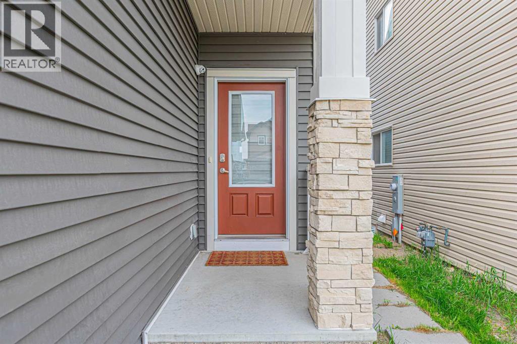 House for Sale in 148 Savanna Close NE|Calgary, Alberta T3J0X8 3