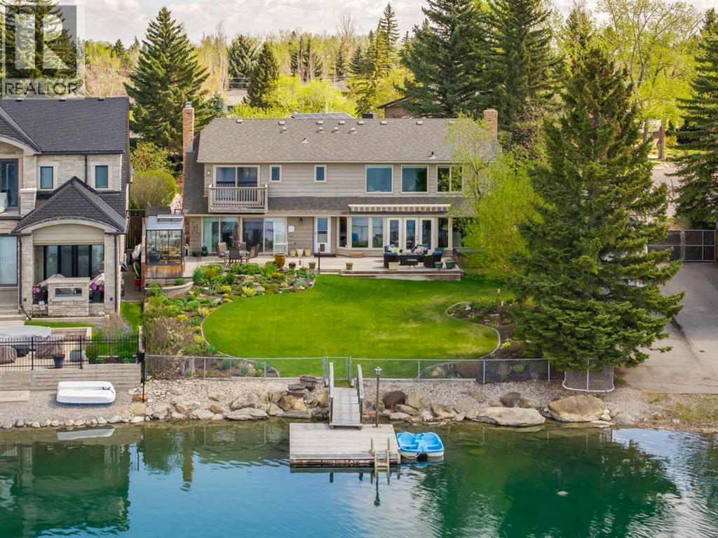 House for Sale in 947 Lake Placid Drive SE|Calgary, Alberta T2J4C4