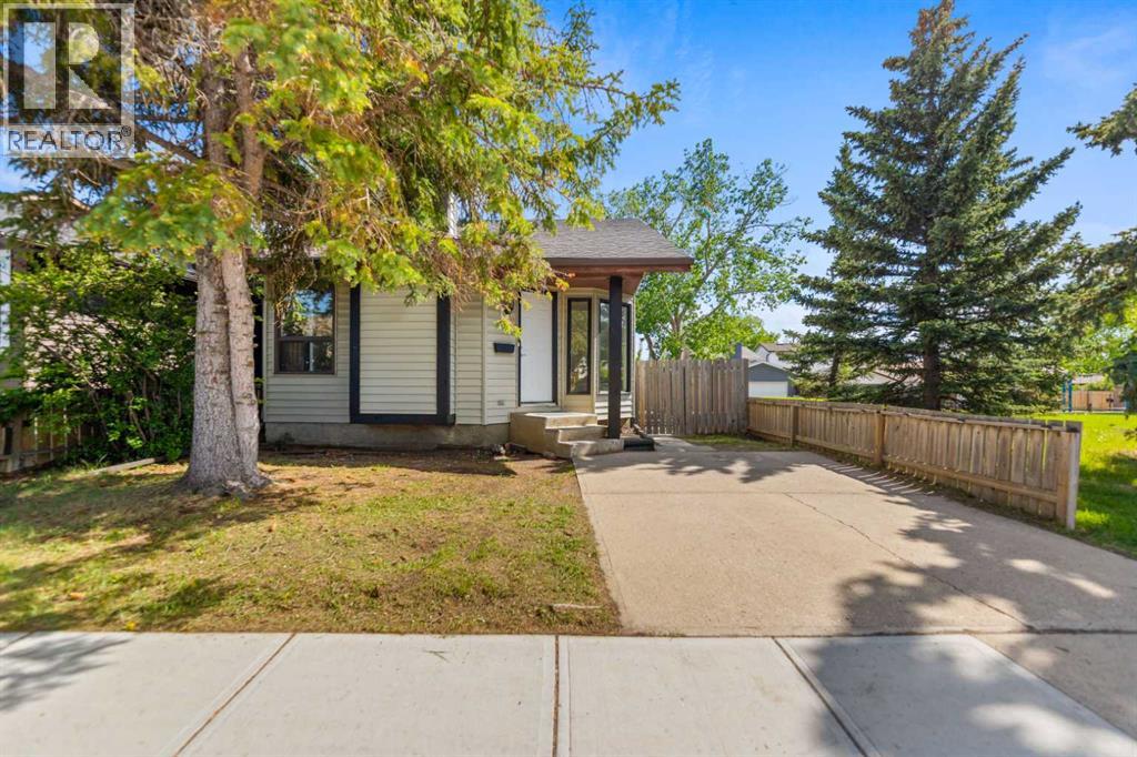 House for Sale in 199 Templevale Road NE|Calgary, Alberta T1Y4V9 2