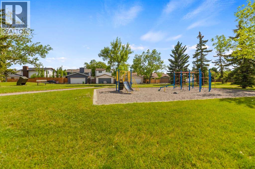 House for Sale in 199 Templevale Road NE|Calgary, Alberta T1Y4V9 4