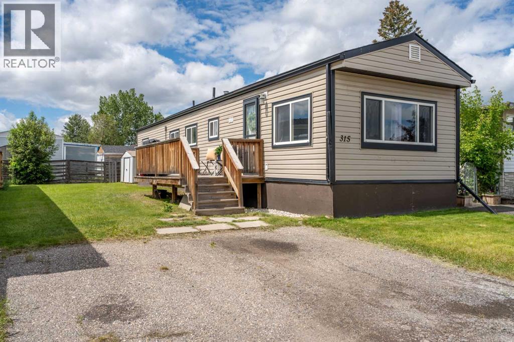 Mobile Home for Sale in 315, 6220 17 Avenue SE|Calgary, Alberta T2A0W6 2