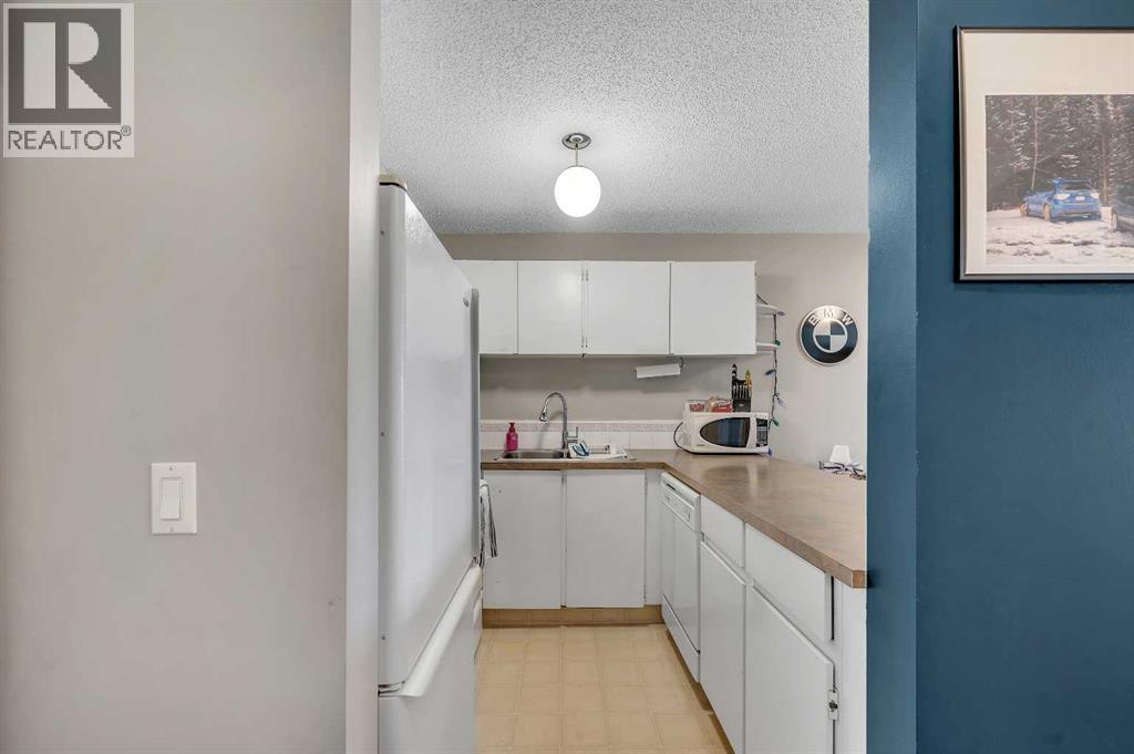 Apartment for Sale in 307, 110 20 Avenue NE|Calgary, Alberta T2E1P7 4