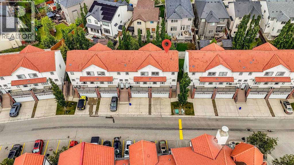 Row / Townhouse for Sale in 19 Royal Oak Plaza NW|Calgary, Alberta T3G0B3 2