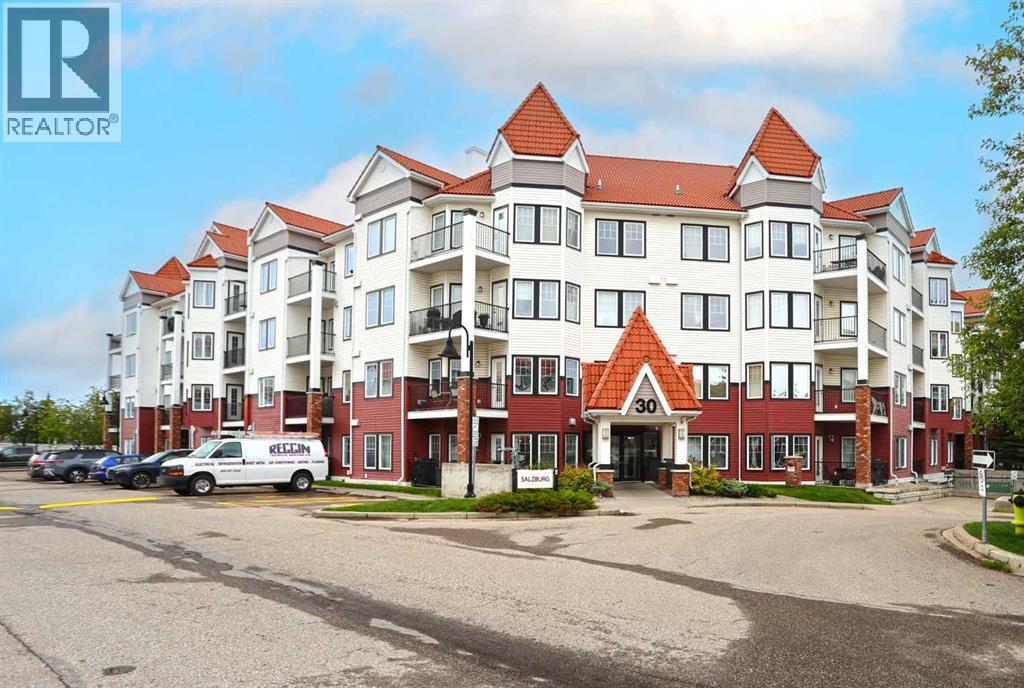 Apartment for Sale in 420, 30 Royal Oak Plaza NW|Calgary, Alberta T3G0C1 5