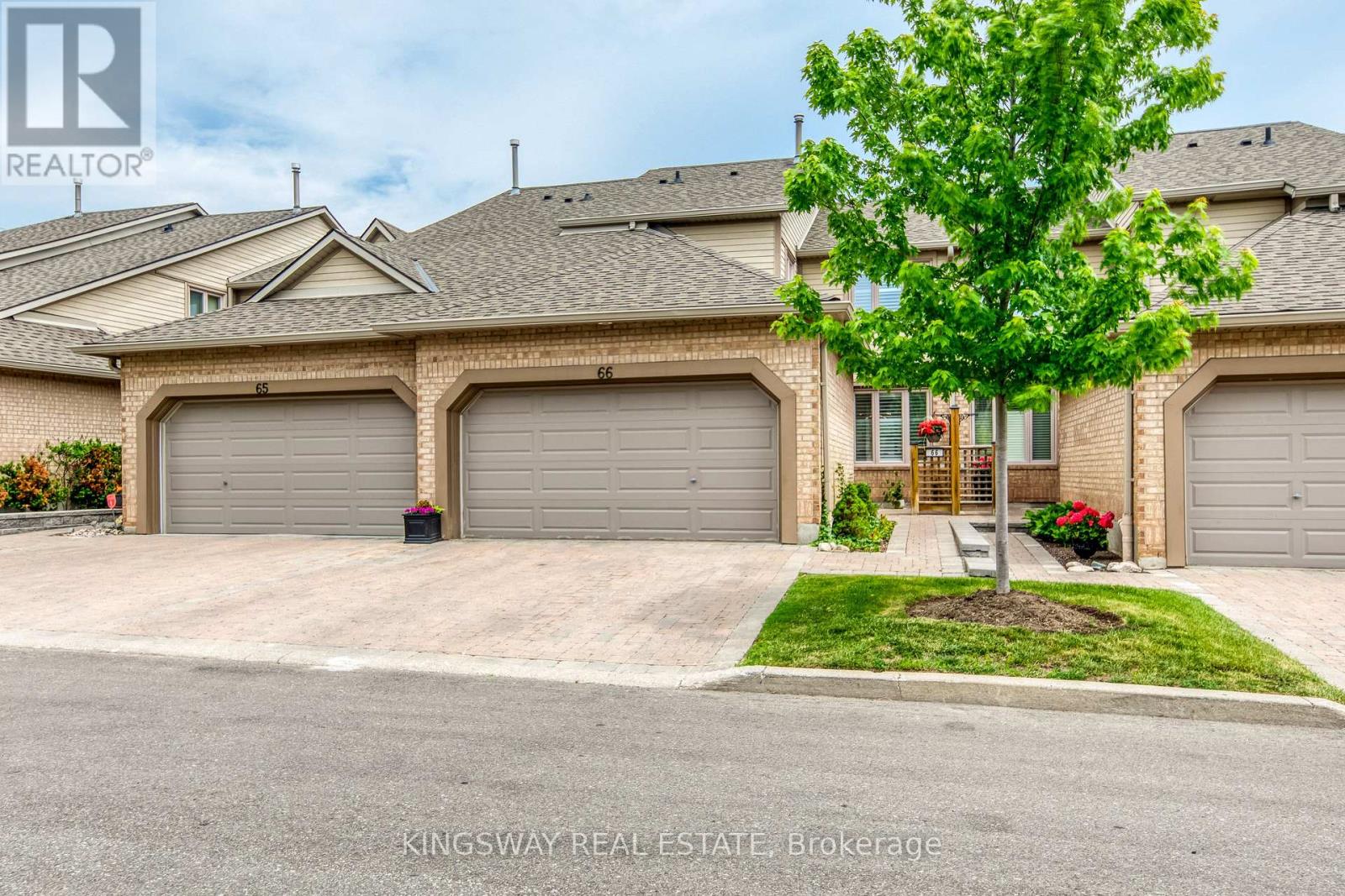 Row / Townhouse for Sale in 66 - 1725 THE CHASE ROAD|Mississauga (Central Erin Mills), Ontario L5M4N3