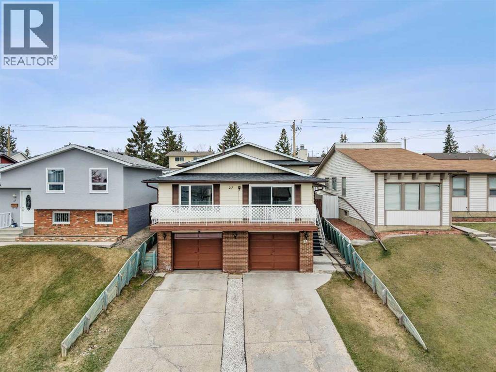 House for Sale in 27 Beddington Road NE|Calgary, Alberta T3K1N7