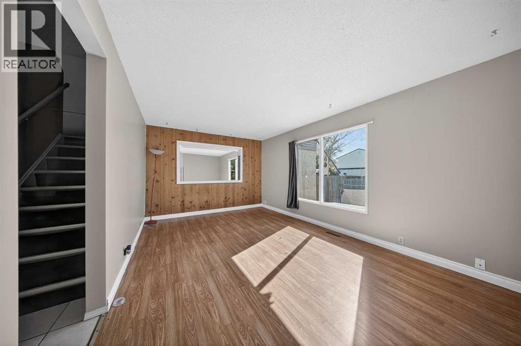 Row / Townhouse for Sale in 520 43 Street SE|Calgary, Alberta T2A3E1 3
